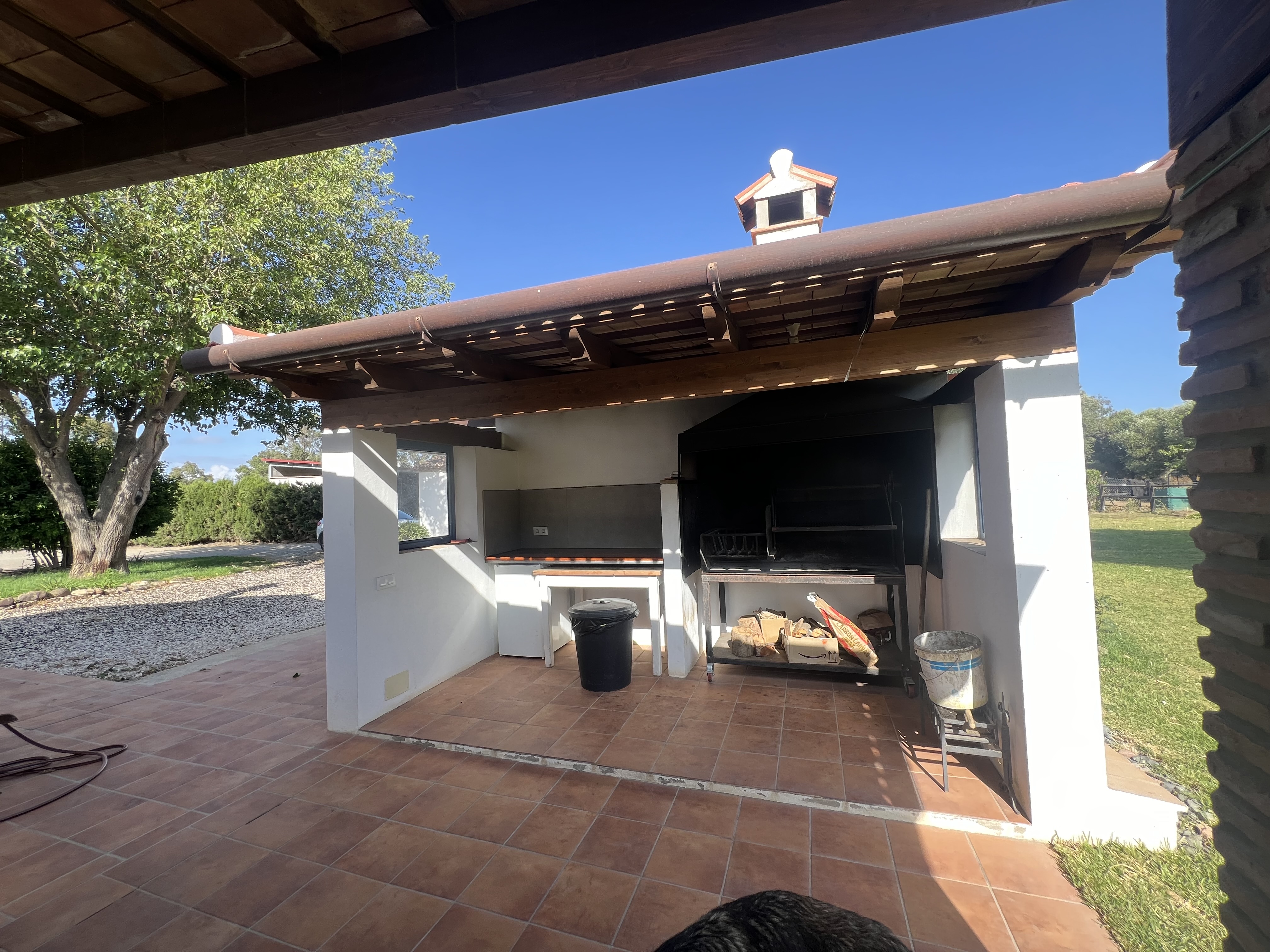 Magnificent equestrian estate with polo field. — photo 10 of 17