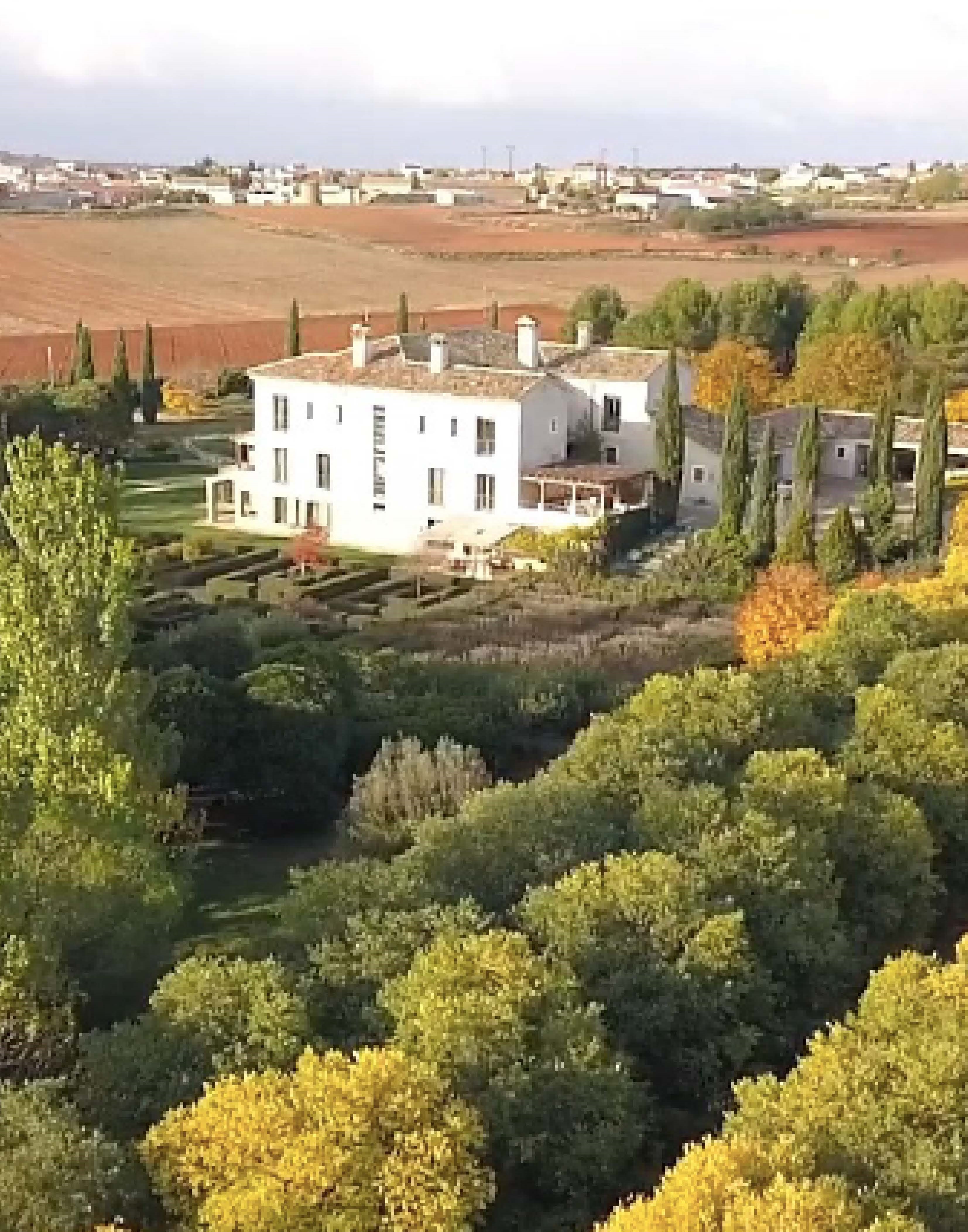 LUXURY RESIDENCE - CUENCA — photo 2 of 6