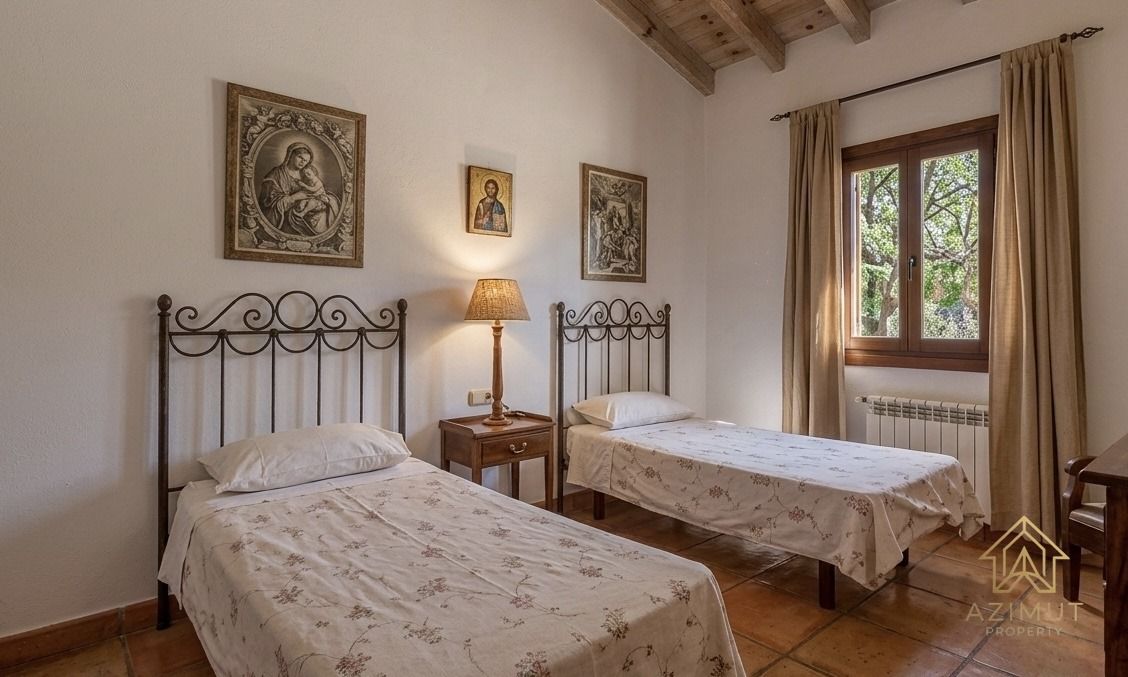 Equestrian Cortijo Estate for Sale Near Ronda — 161 Hectares in the Sierra de las Nieves — photo 7 of 7