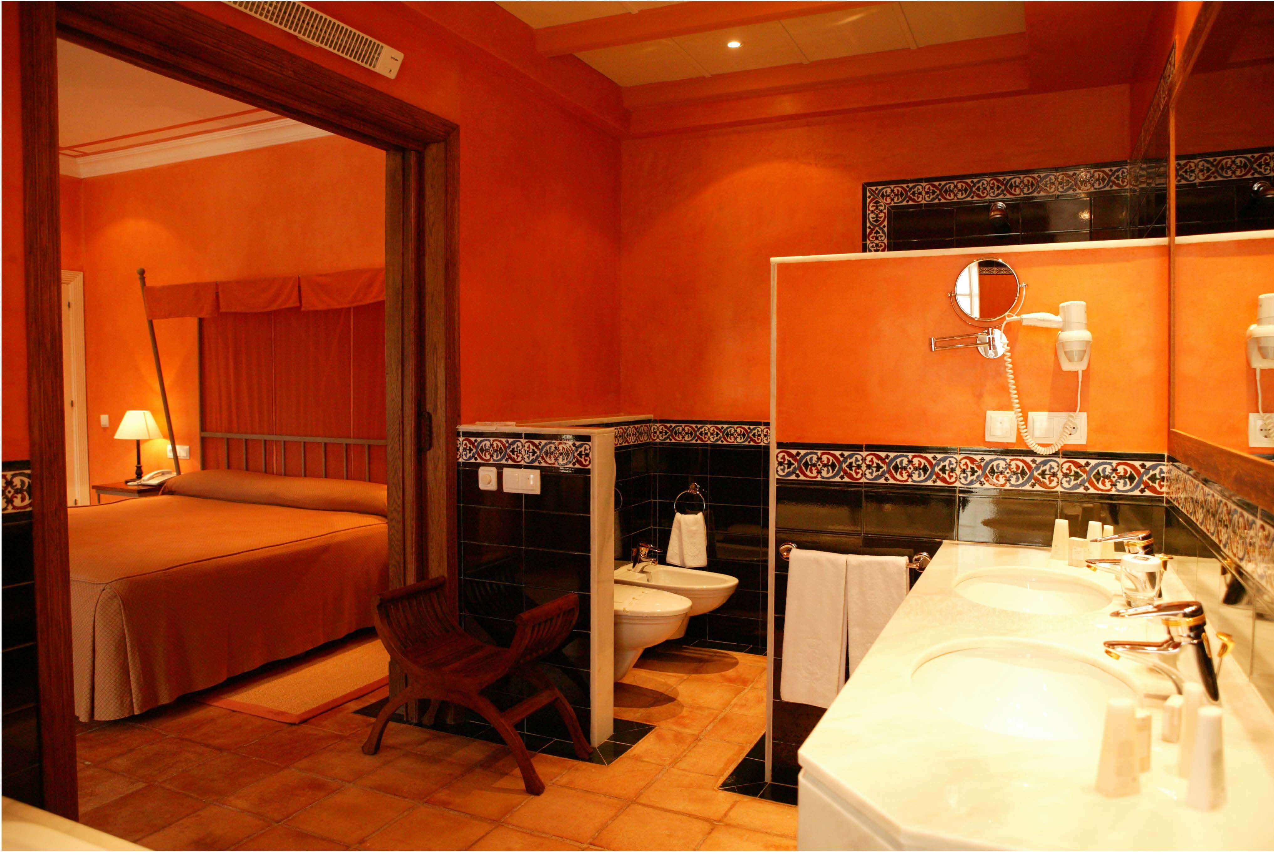 EXCEPTIONAL ANDALUSIAN ESTATE NEAR SEVILLA — photo 13 of 20