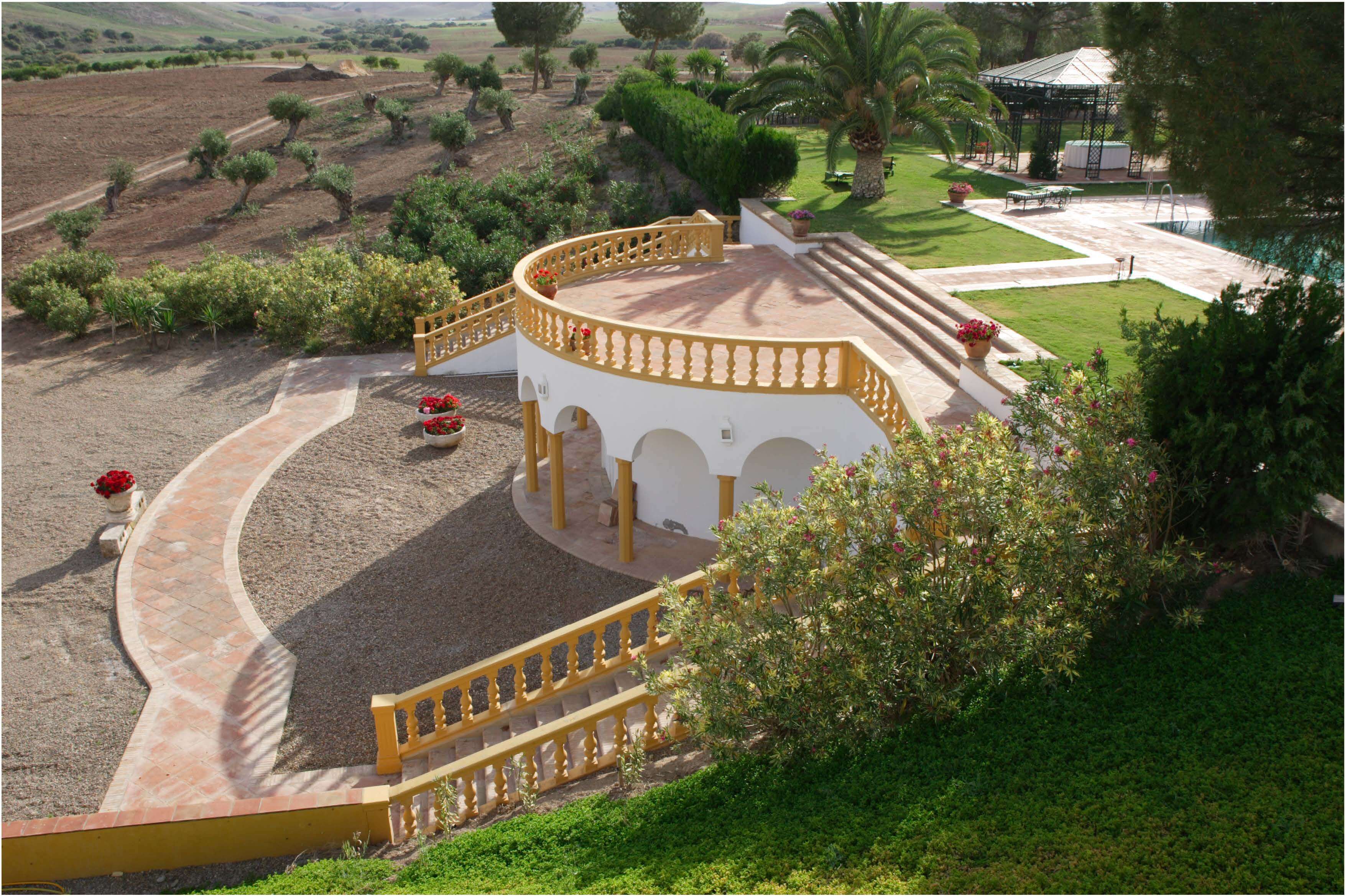EXCEPTIONAL ANDALUSIAN ESTATE NEAR SEVILLA — photo 6 of 20