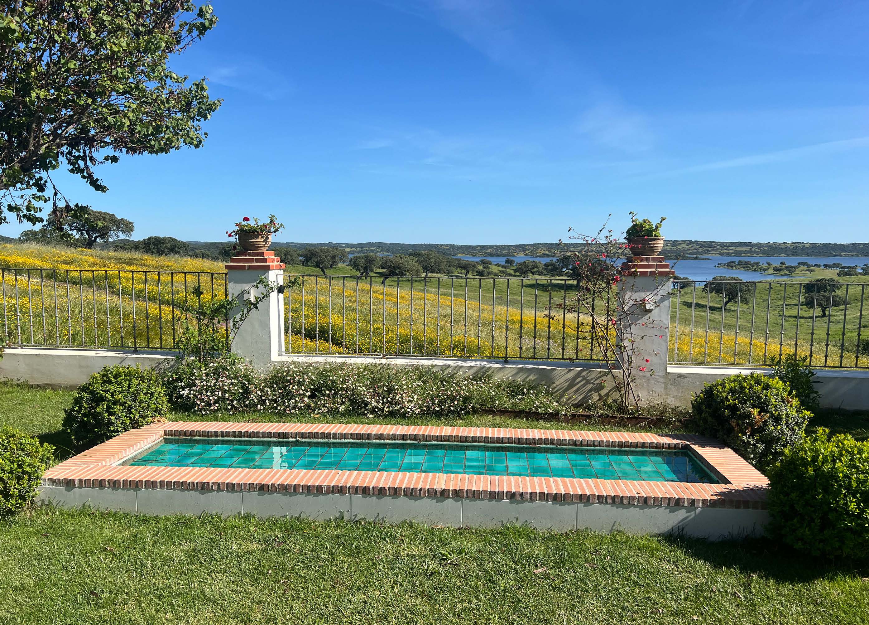 Jewels of Alqueva: Spectacular Estate with Direct Access to the Reservoir — photo 25 of 29